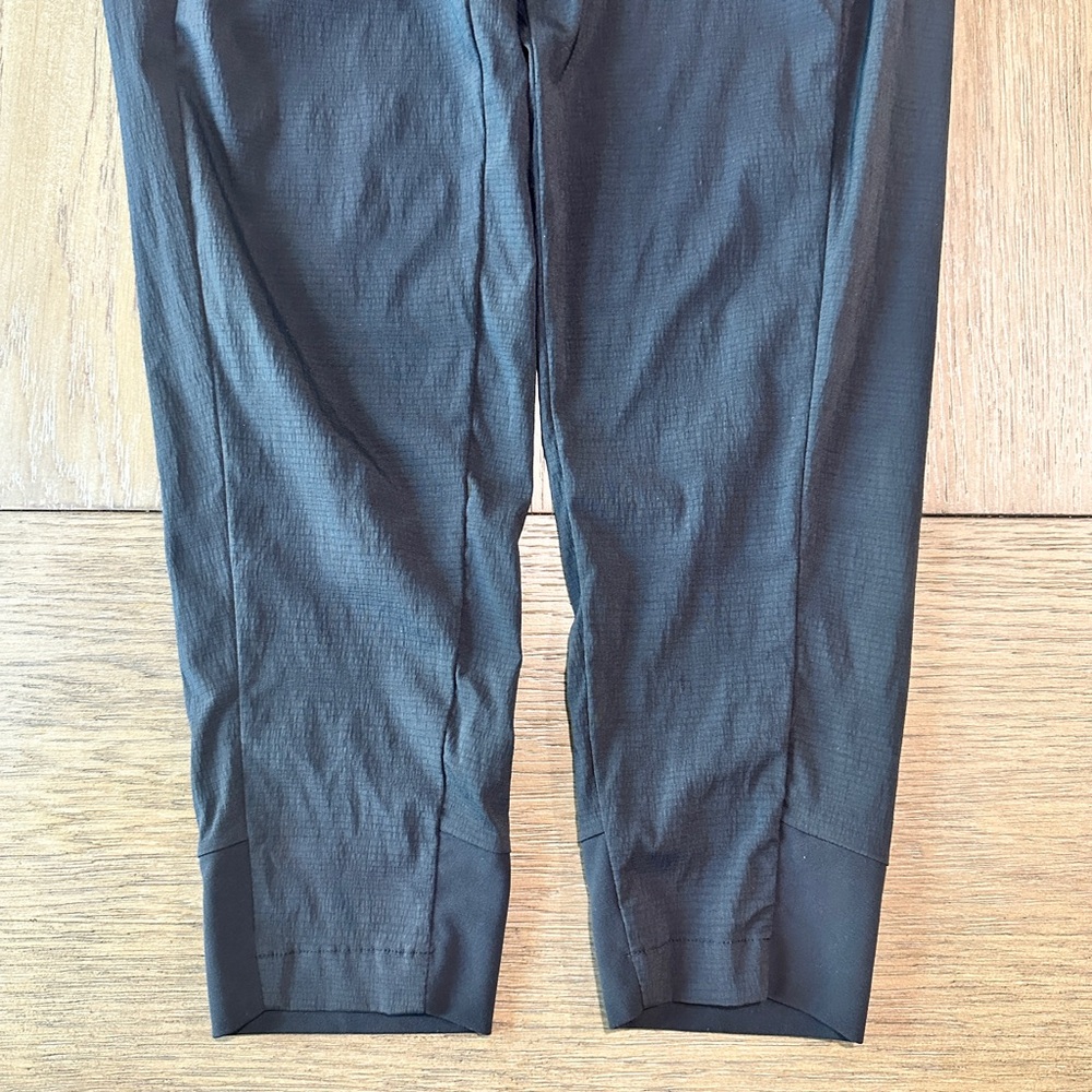 Athleta High-Rise Pant/Jogger Size 0P Black - Picture 3 of 13